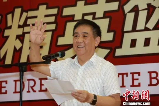 刻苦训练篮球时如何避免受伤的建议_0